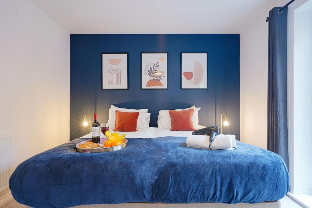 Luxury Campbell Park Apartments In Central Mk With Balcony, Free Parking & Smart Tv With Netflix By Yoko Property 米尔顿凯恩斯 外观 照片
